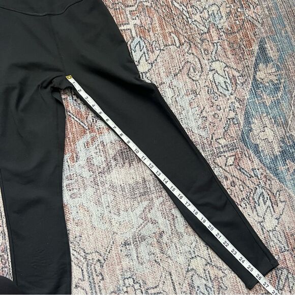 Fabletics NWT Frame PowerHold Black Jumpsuit Size XS Active Leggings - Picture 12 of 13
